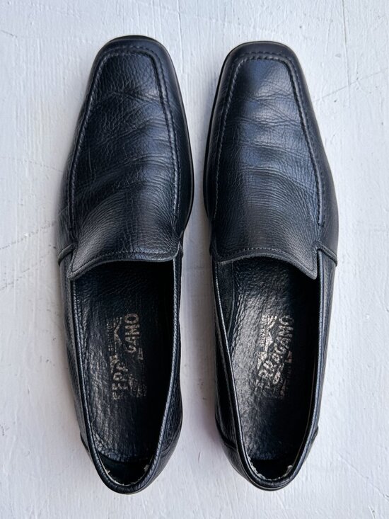 Salvatore Ferragamo Black Leather Venetian Loafer - Men\'s 9.5 main image 4